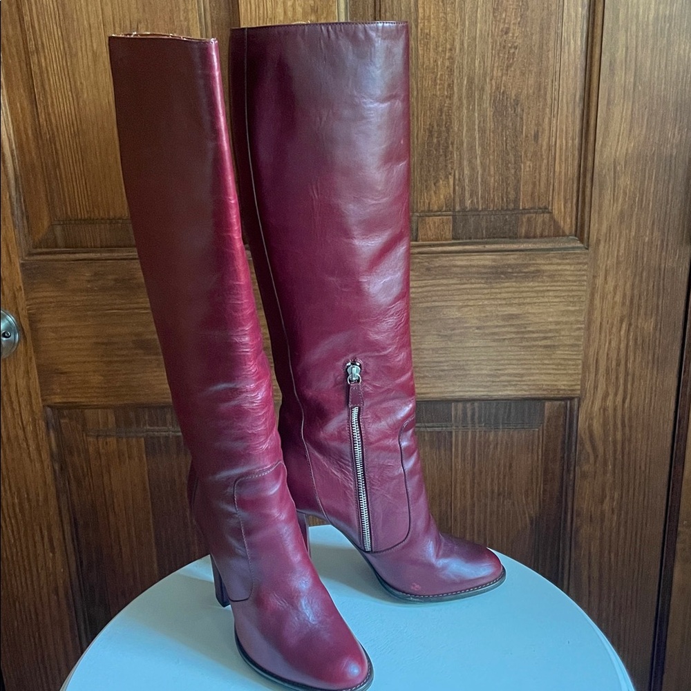 LANVIN Paris Burgundy Wine Leather Knee High Heel Boots 40 10 Worn Once RARE! - Picture 10 of 15